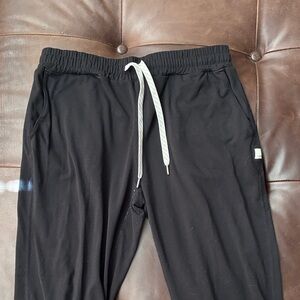 Vuori Joggers